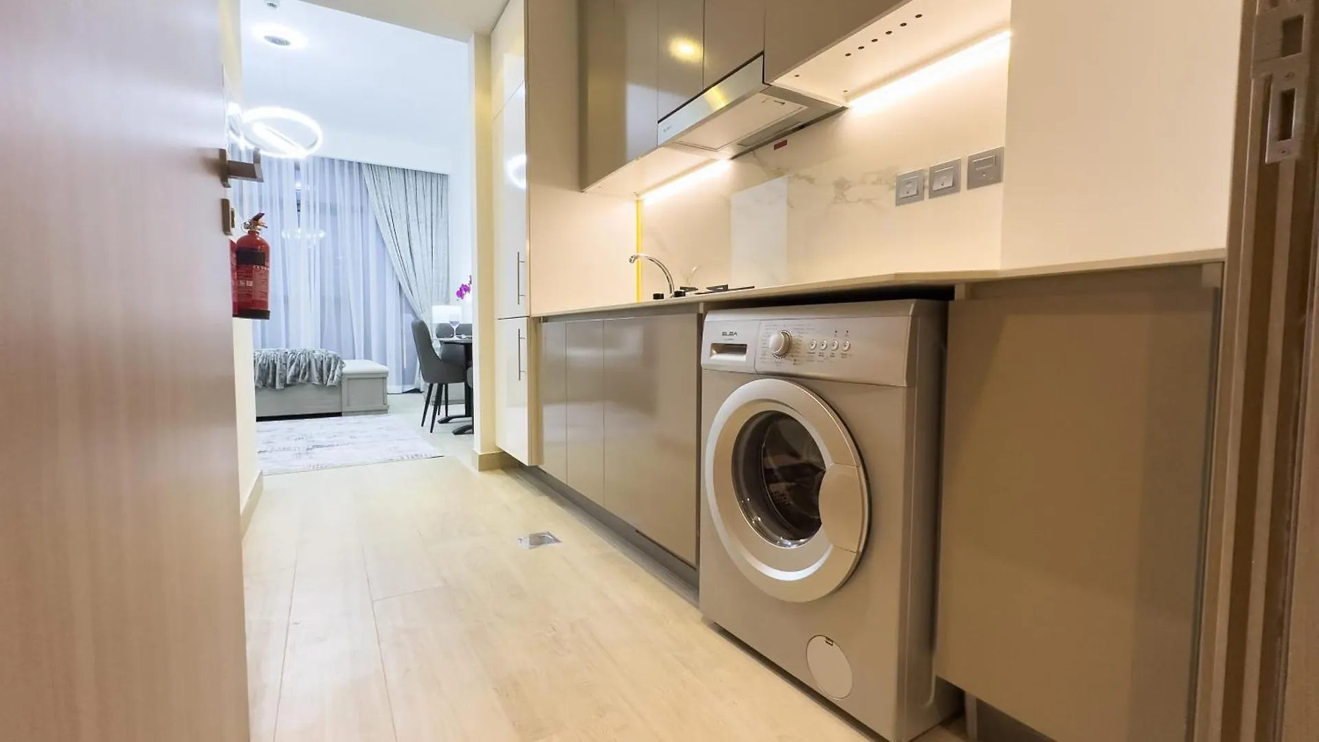 Furnished Studio Azizi Riviera 3 Dubai 0*,