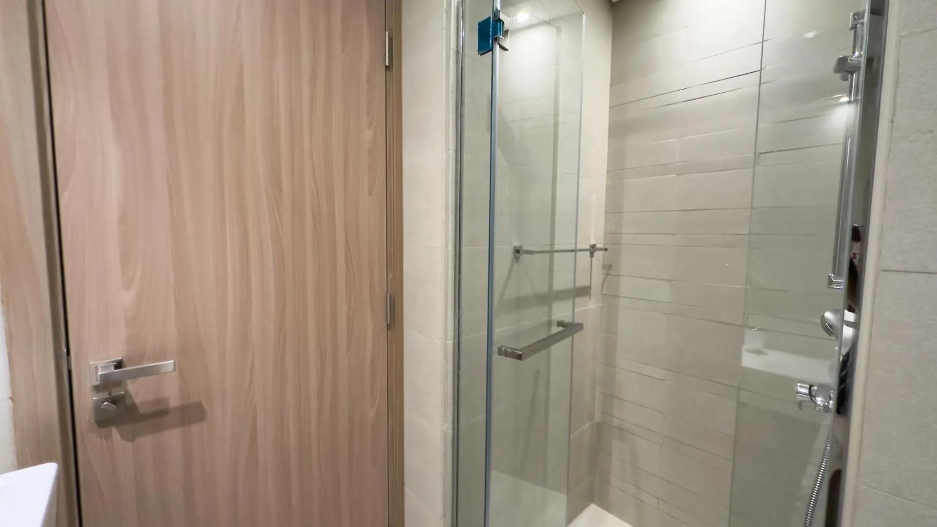 Furnished Studio Azizi Riviera 3 Dubai Apartment